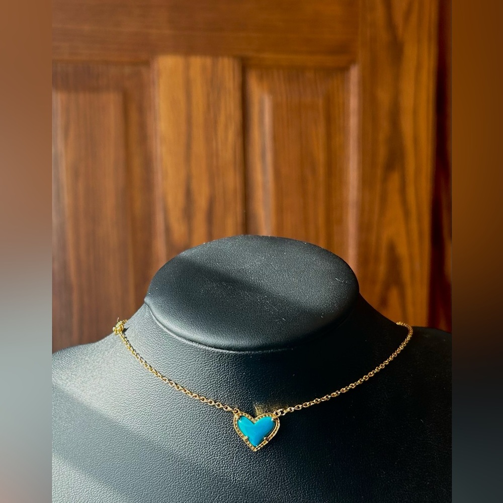Kendra Scott Necklace